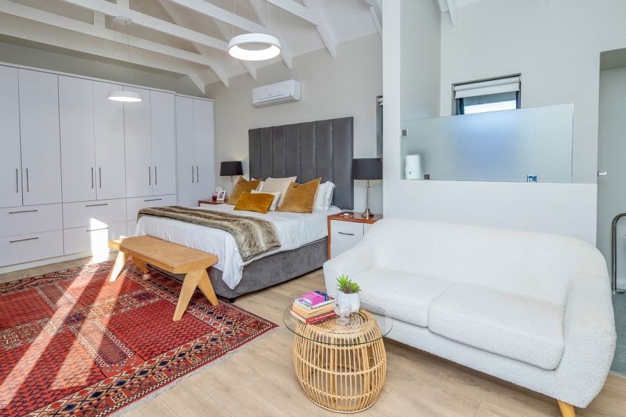 5 Bedroom Property for Sale in Pearl Valley at Val de Vie Western Cape